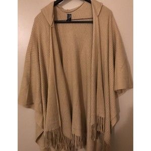 Cast 5th Hooded Shaw  One Size
